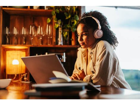 Curso de Inglês com Professor Americano Online em Roraima