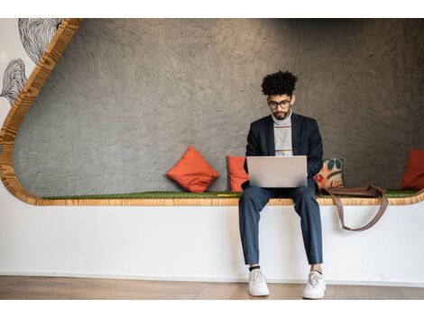 Cursos Particulares de Inglês com Professor Britânico Online em Sete Lagoas