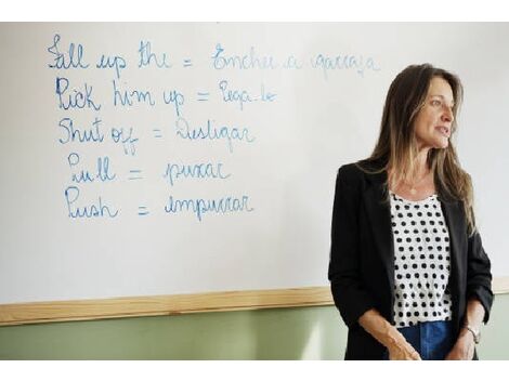Melhor Curso de Inglês Intermediário no Bairro do Glicério